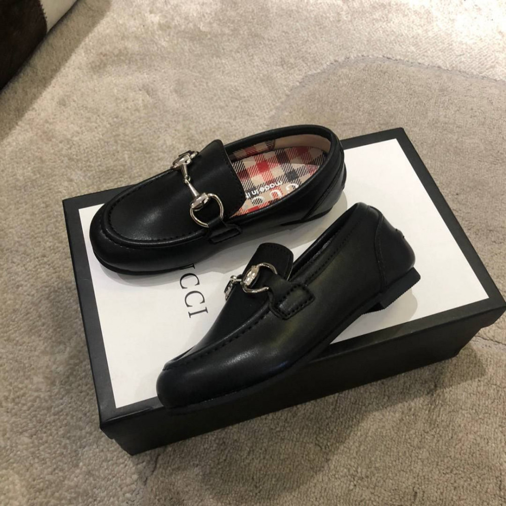490550. Лоферы Gucci.