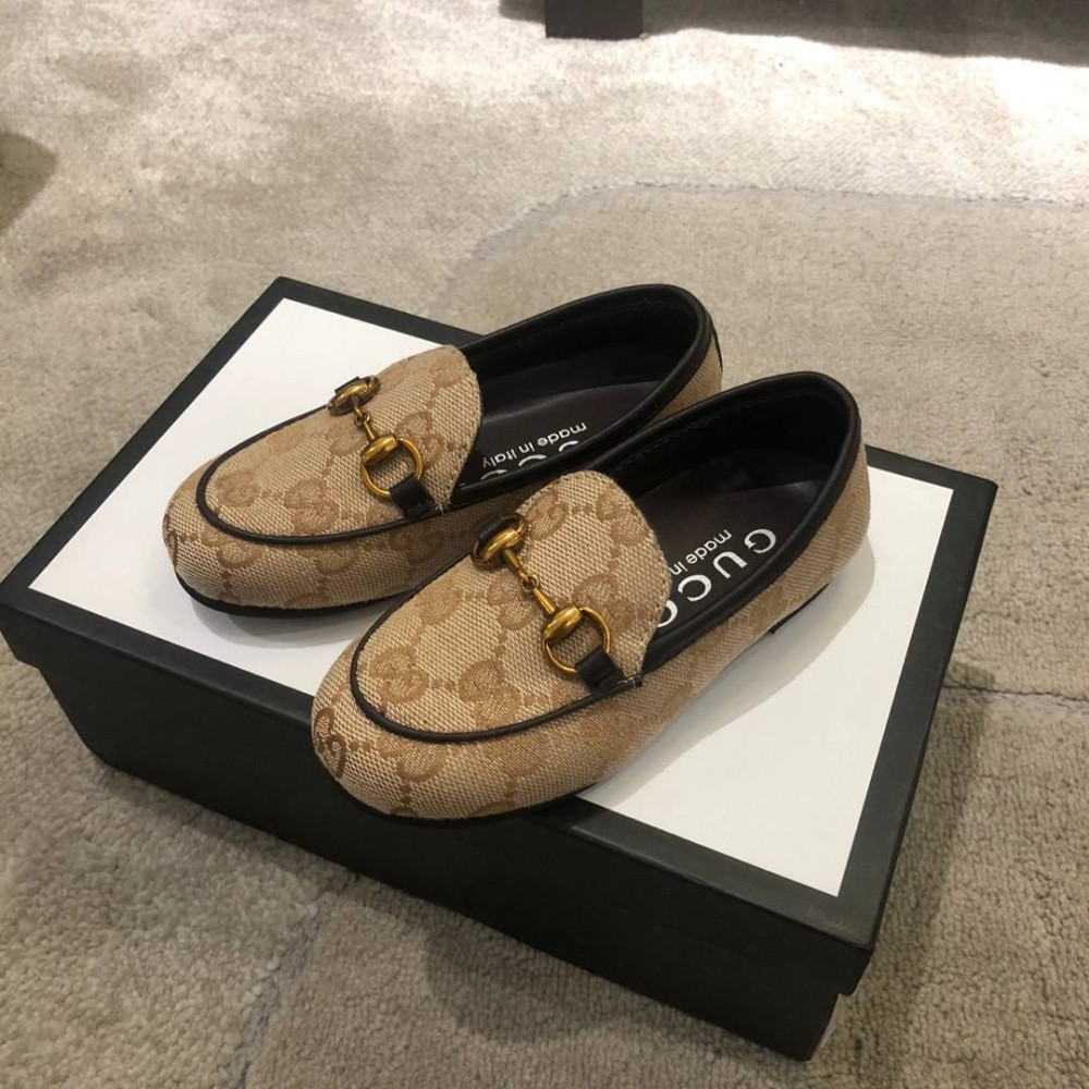 490550. Лоферы Gucci.