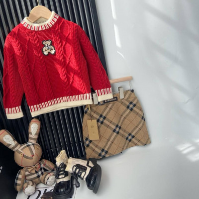 500550. Костюм Burberryсвитерюбка. Размеры 100-160. Качество оригинала. B15. D9. burberry