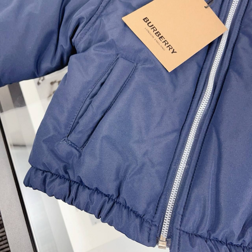 530590. Куртка Burberry. Размеры 90-140. Качество оригинала. B18. D9. burberry