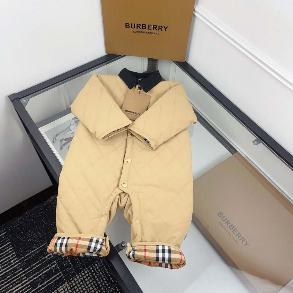 600650. Комбинезон двусторонний Burberry. Размеры 73-100. Качество оригинала. B24. D9. burberry