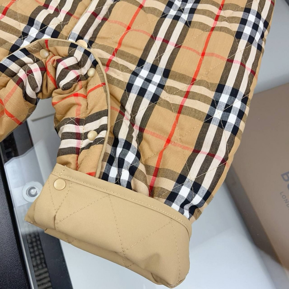 600650. Комбинезон двусторонний Burberry. Размеры 73-100. Качество оригинала. B24. D9. burberry