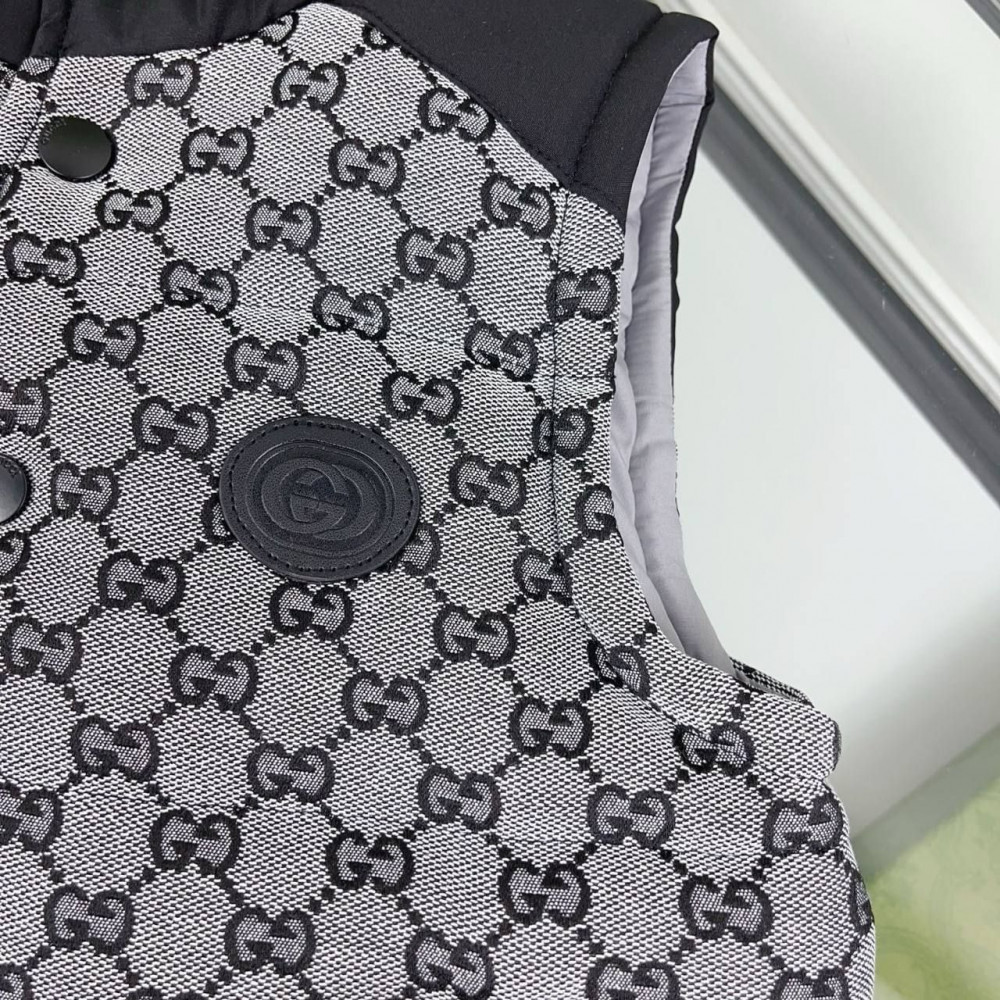 600650. Жилет Dior. Размеры 100-150. Качество оригинала. D24. D9. dior