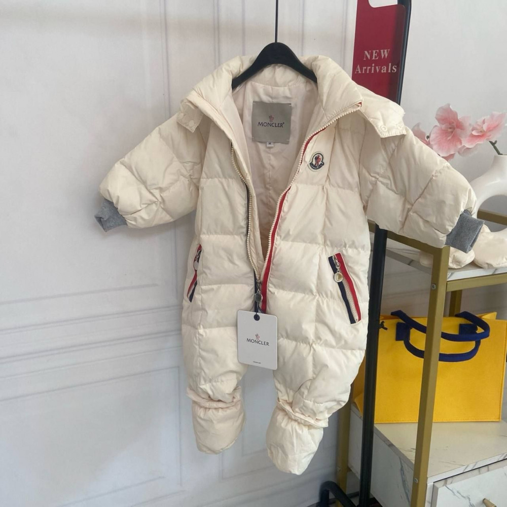 660710. Комбинезон Moncler. Размеры 738090100. Качество оригинала. M30. D9. moncler