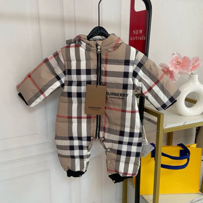 670720. Комбинезон Burberry. Размеры 738090100. Качество оригинала. B31. D9.