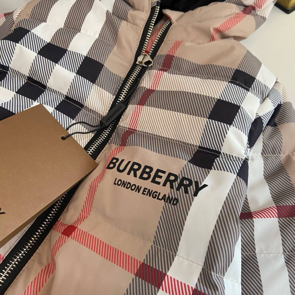 670720. Комбинезон Burberry. Размеры 738090100. Качество оригинала. B31. D9.