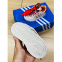 Кроссовки Adidas.