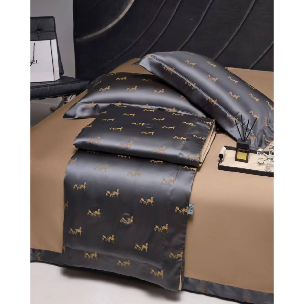 Комплект постельного белья Hermes c одеялом