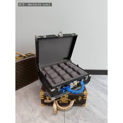 Органайзер Louis Vuitton для часов