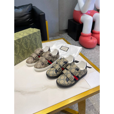Кроссовки Gucci.