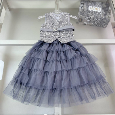 C26. Комплект жилет, юбка Chanel.