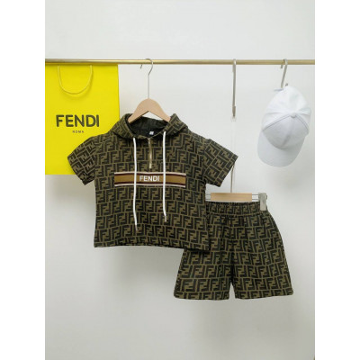 D20. Комплект футболка, шорты Fendi
