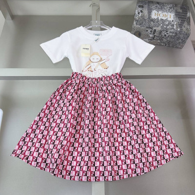 F21. Комплект футболка, юбка Fendi