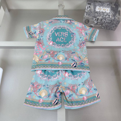 F21. Комплект рубашка, шорты Versace