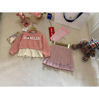 М17. Комплект футболка, юбка, носки Moncler.
