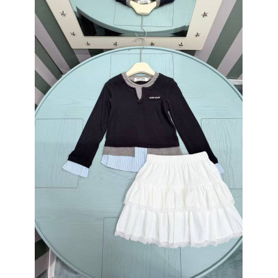М21. Комплект кофта, юбка Miu Miu.