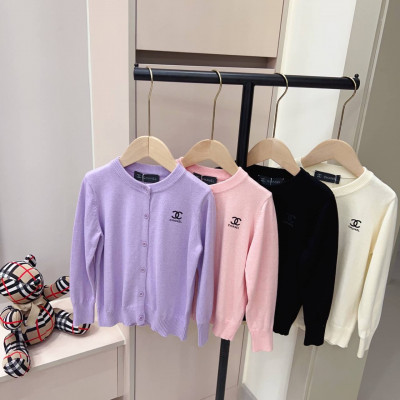 R11. Кардиган Chanel.