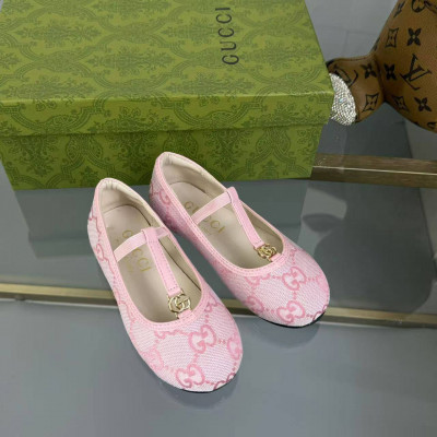 Туфли Gucci.