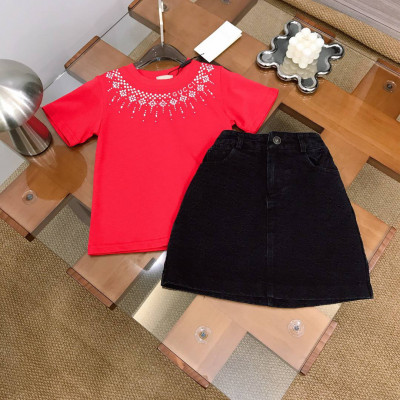 Z21. Кофта, юбка Gucci
