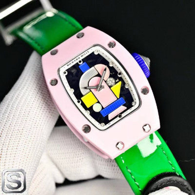 Женские часы Richard Mille модели RM 07-01 Coloured Ceramics с розовым корпусом и ярким циферблатом.